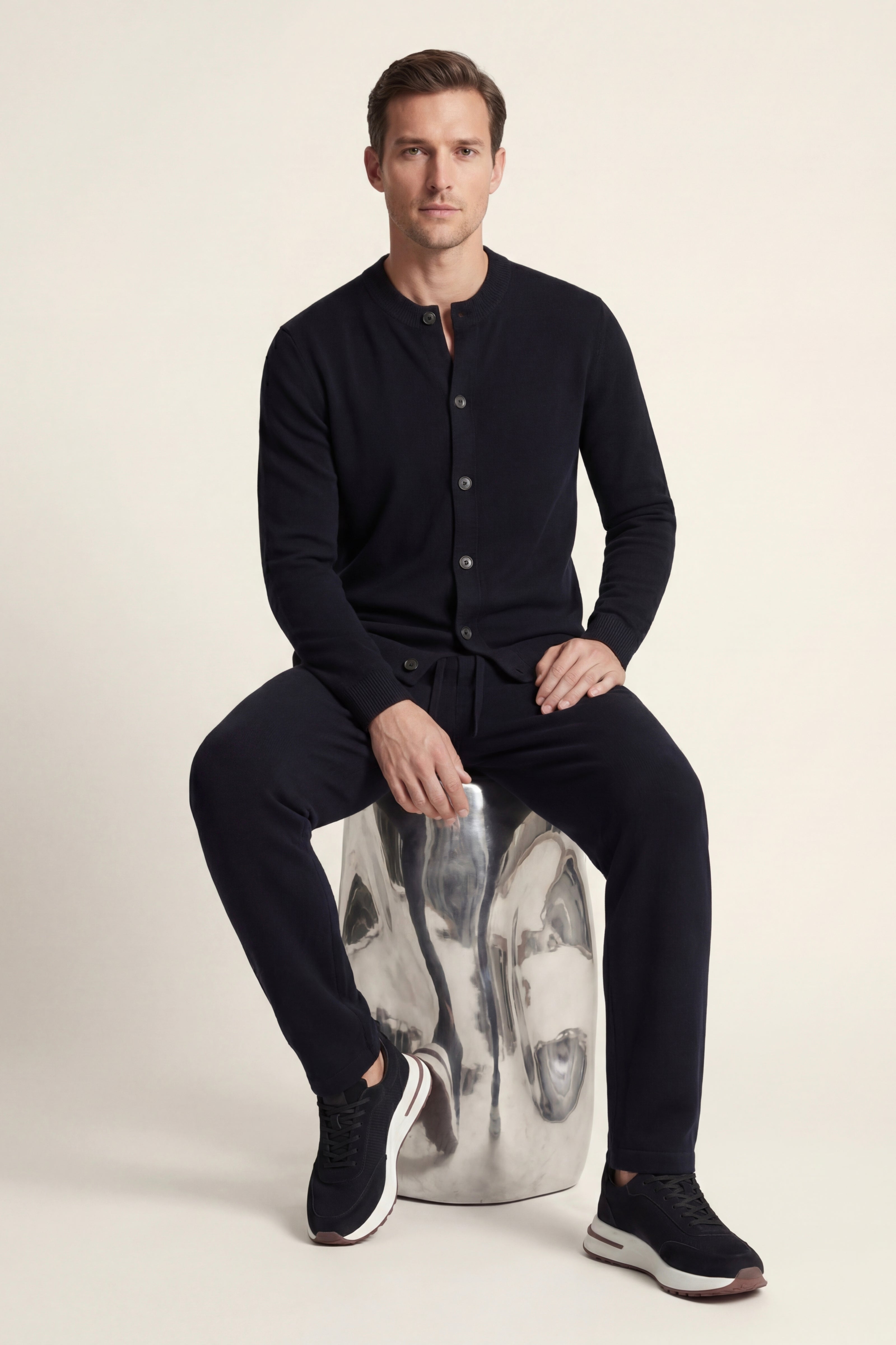 Arlino Buttoned Set Black