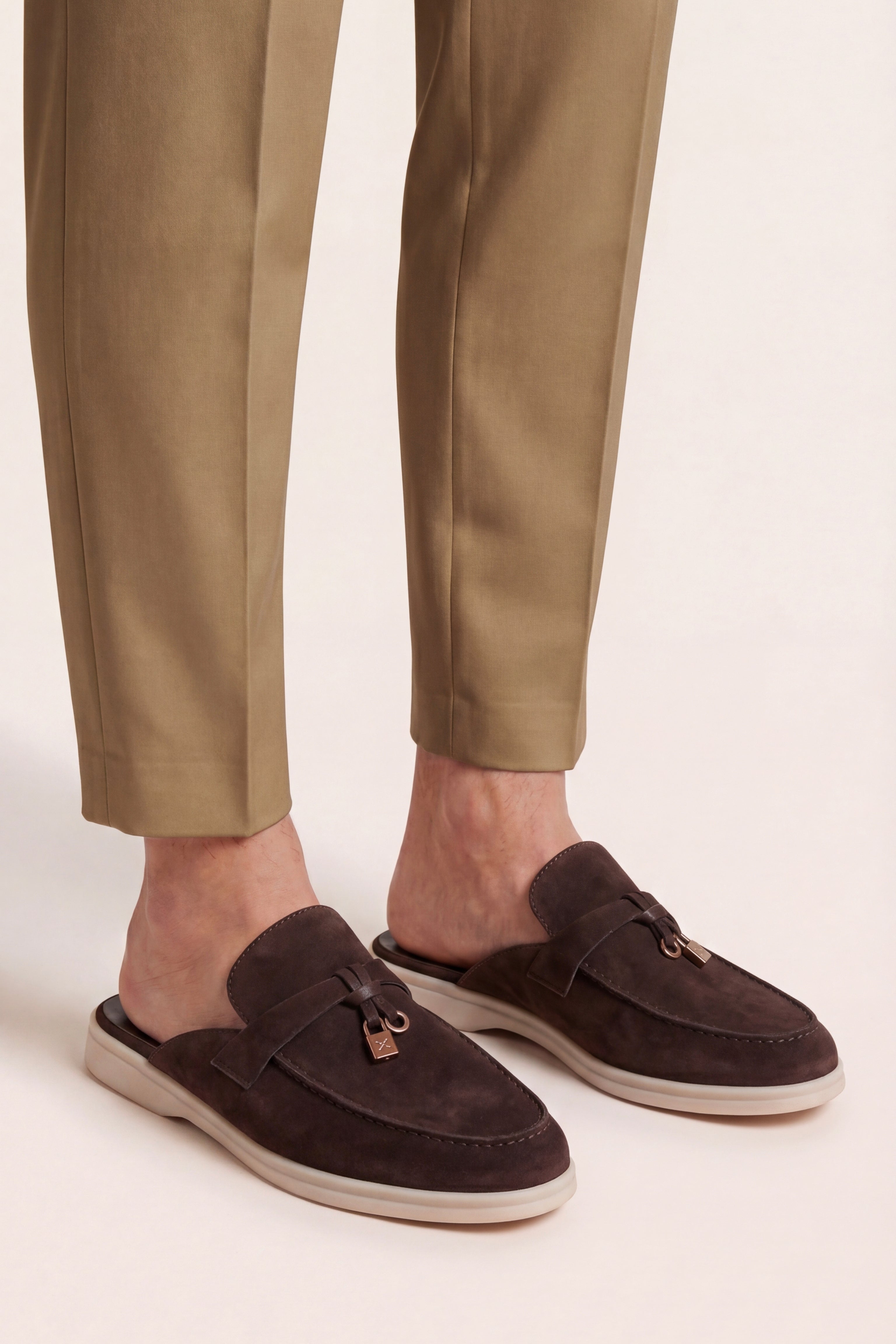 Filandori Buckle Mule Burgundy