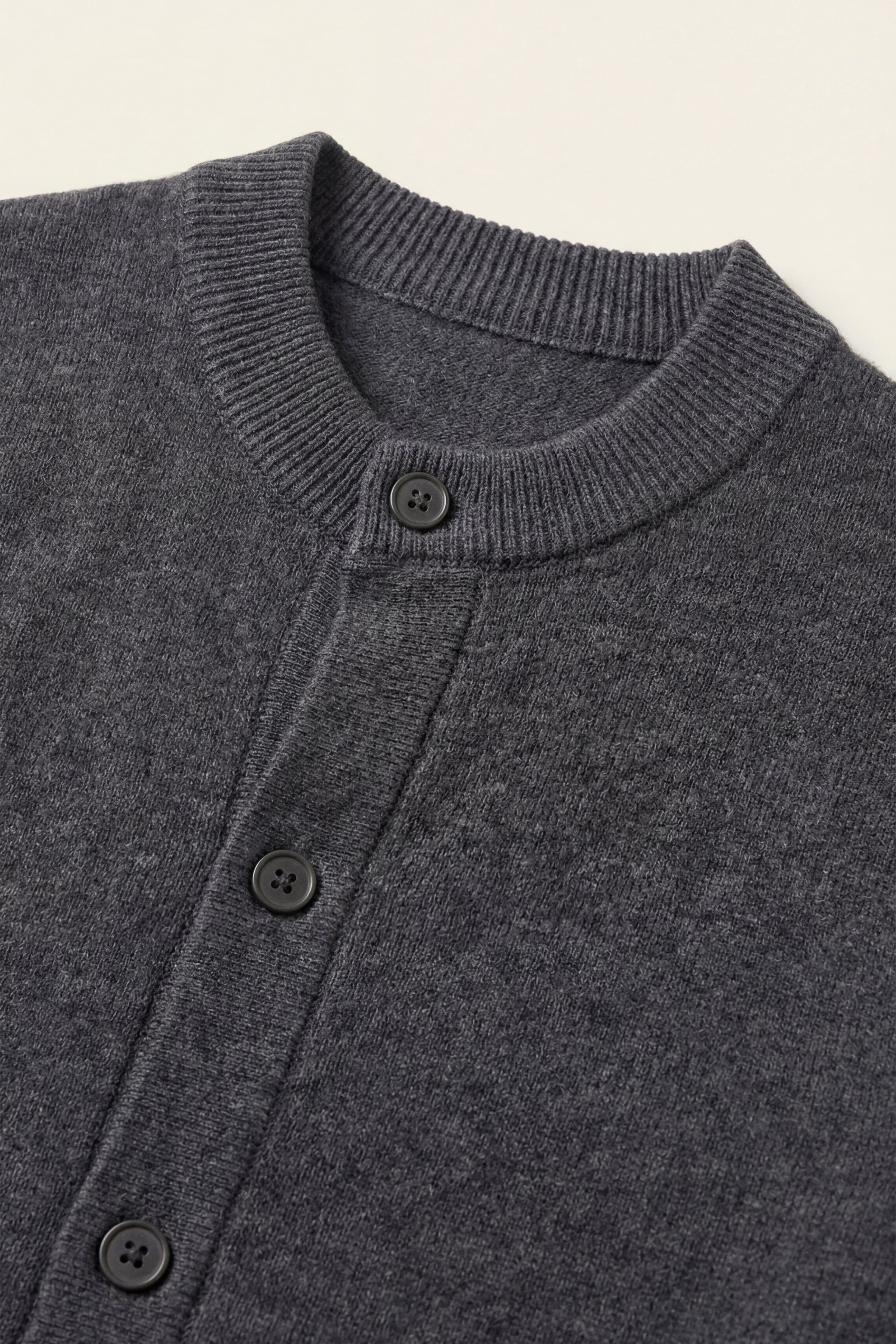 Arlino Buttoned Set Dark Grey